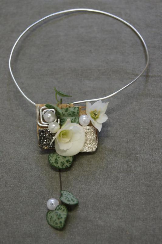Collier carré
